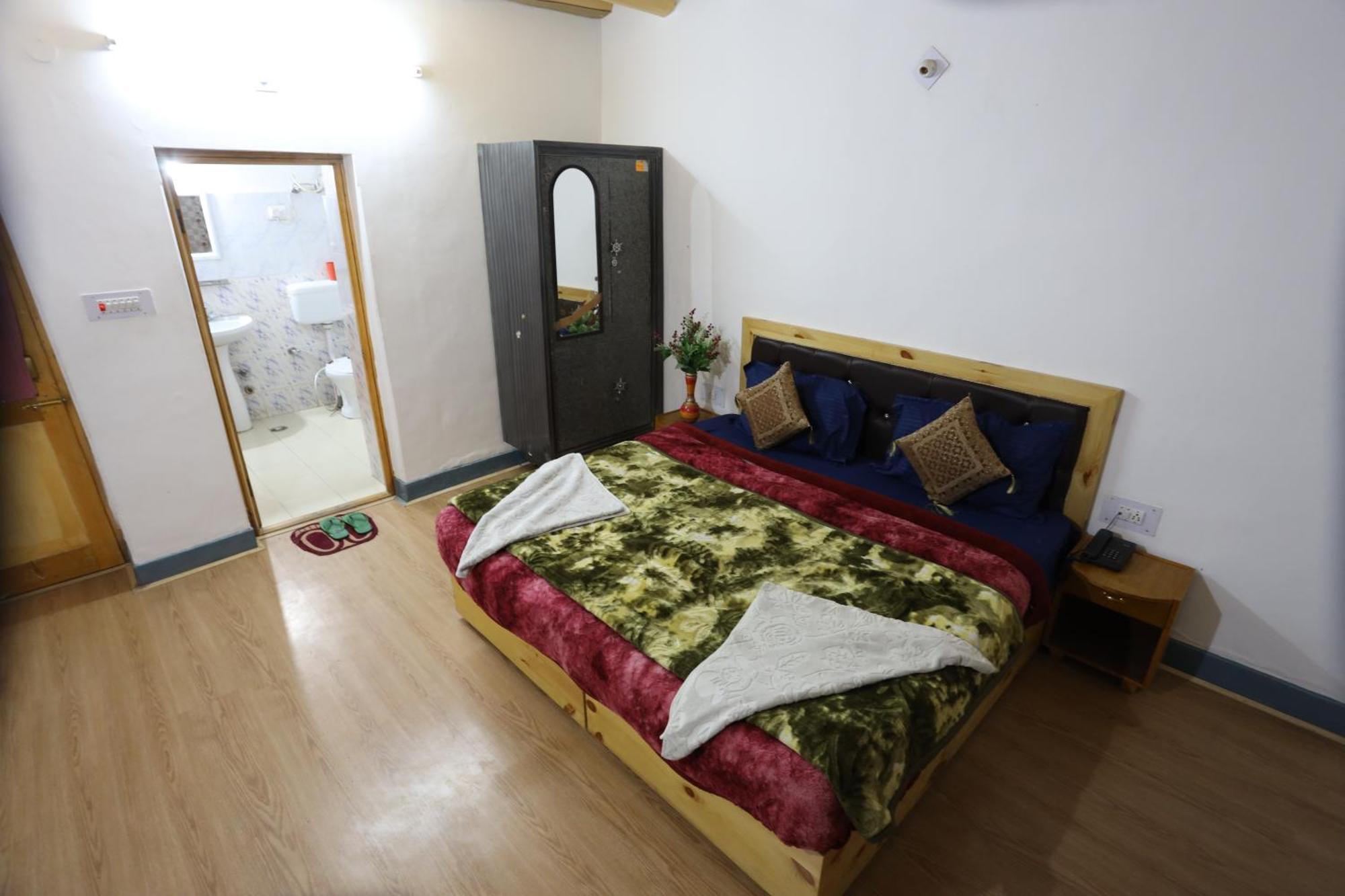 Odbar Guest House Best Guest House At Leh Ladakh Bagian luar foto