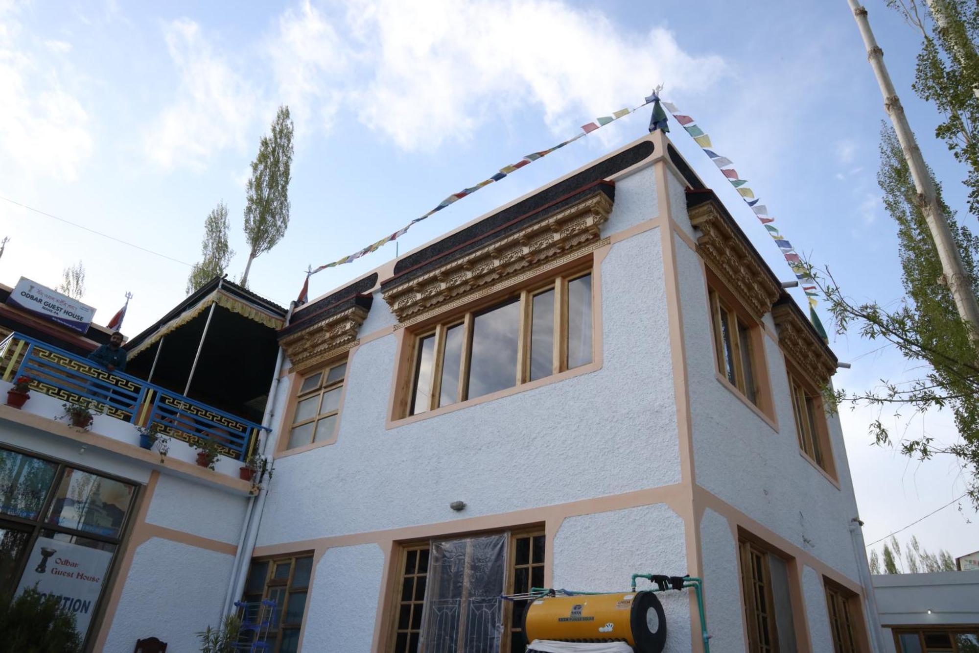 Odbar Guest House Best Guest House At Leh Ladakh Bagian luar foto
