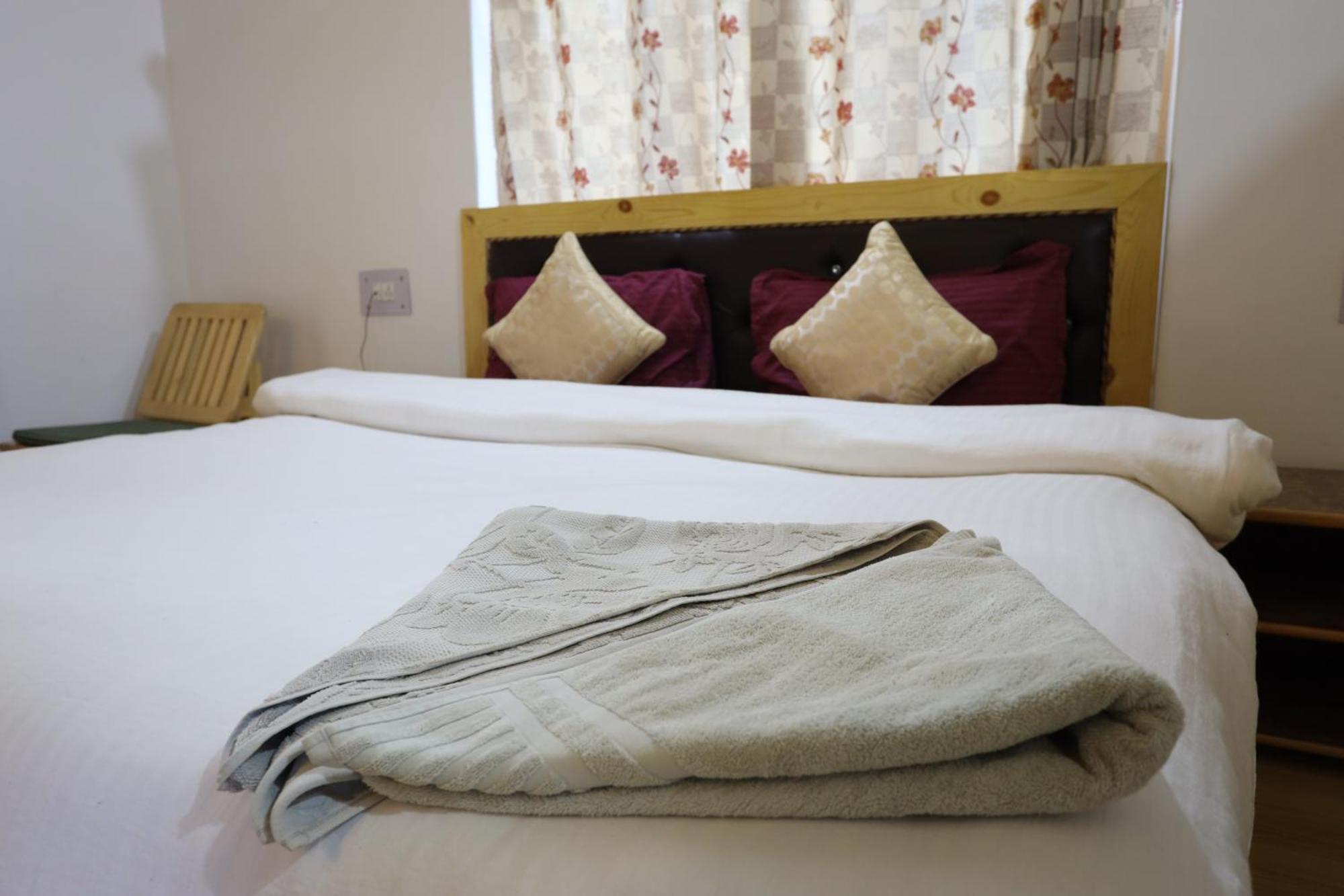 Odbar Guest House Best Guest House At Leh Ladakh Bagian luar foto