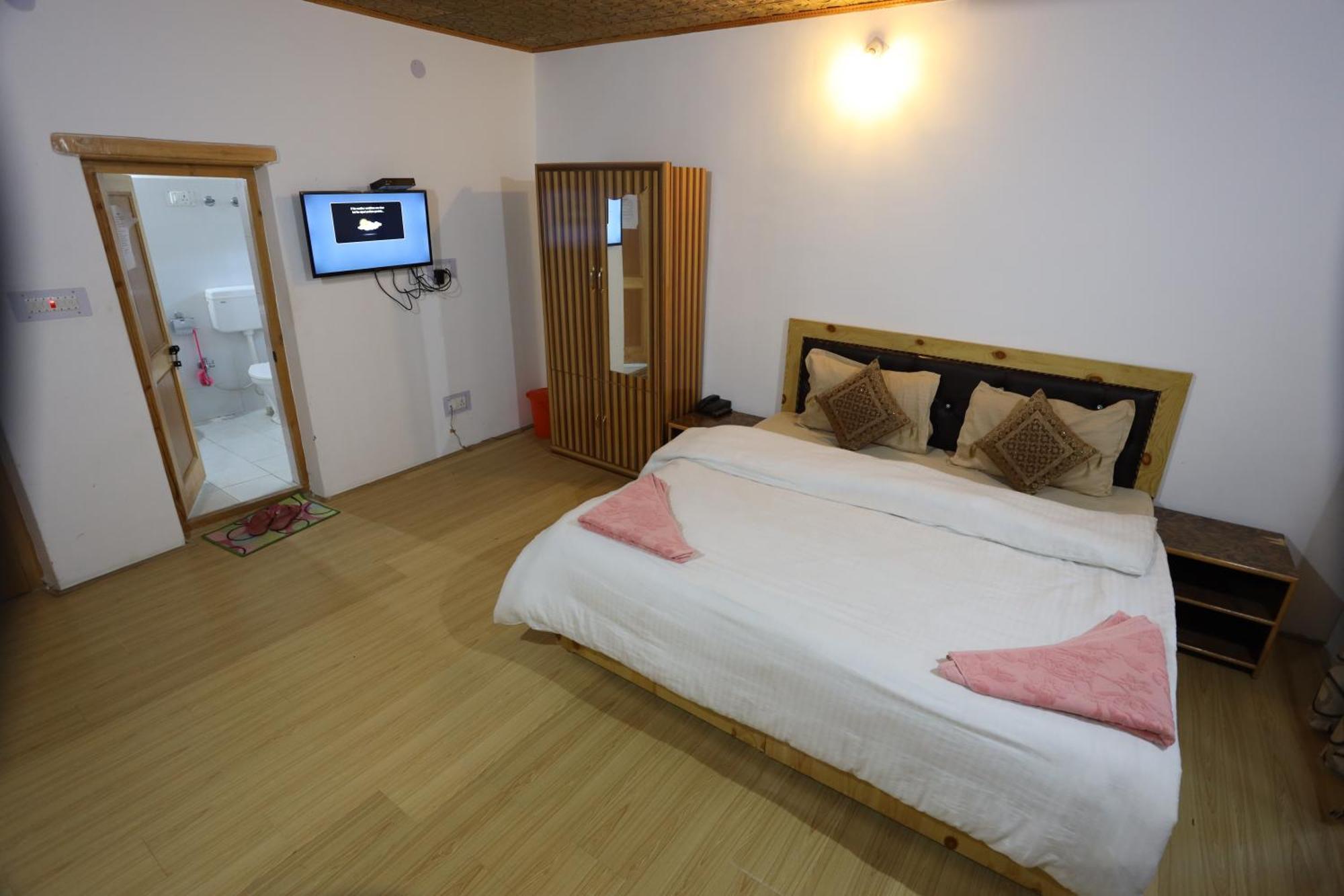 Odbar Guest House Best Guest House At Leh Ladakh Bagian luar foto