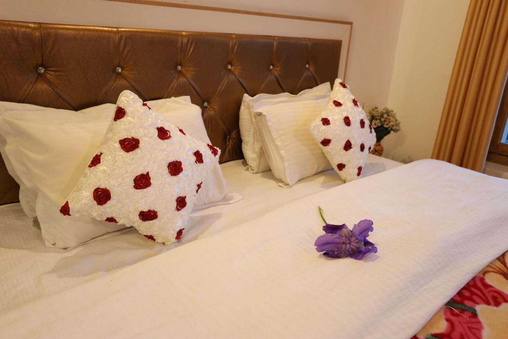 Odbar Guest House Best Guest House At Leh Ladakh Bagian luar foto