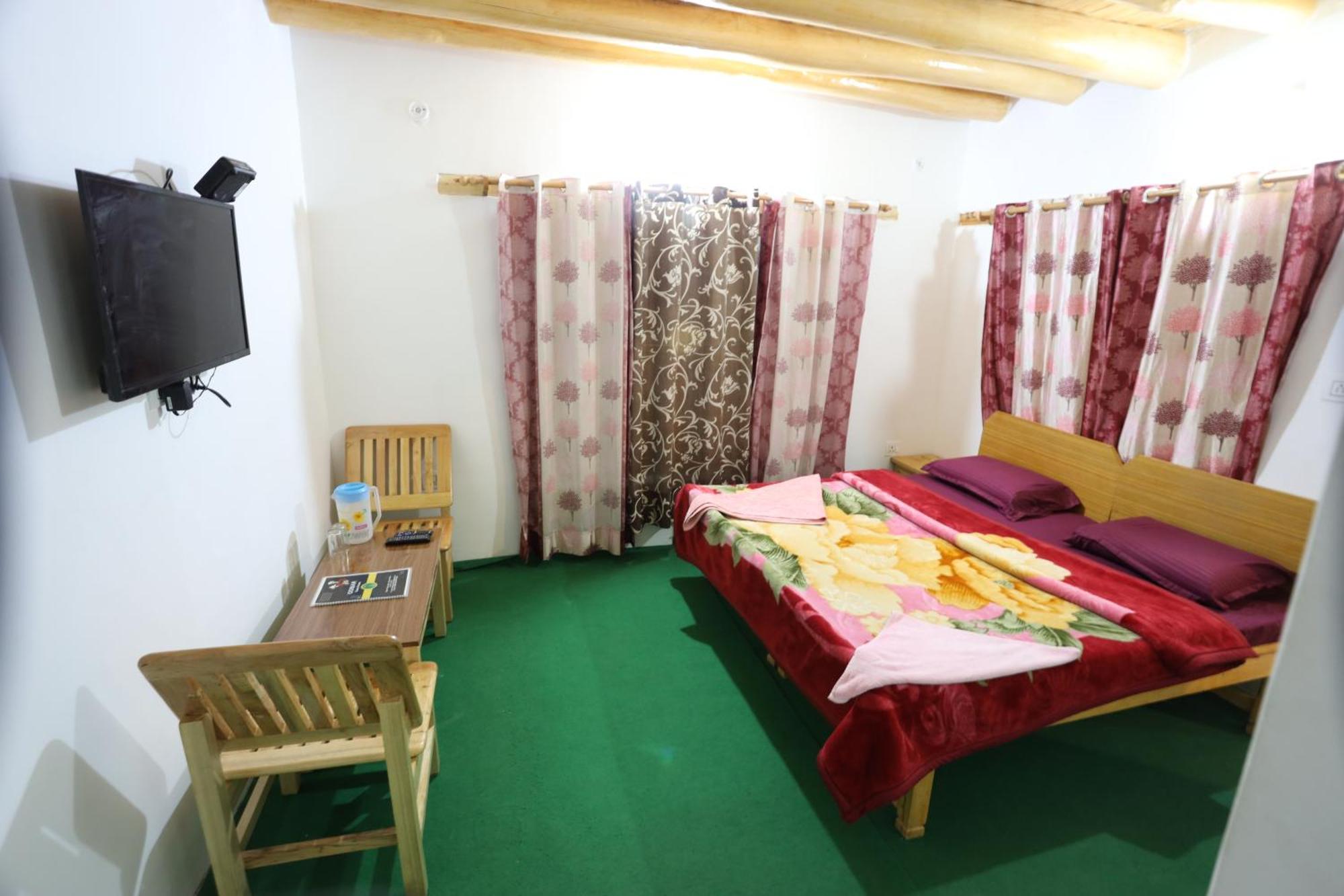 Odbar Guest House Best Guest House At Leh Ladakh Bagian luar foto