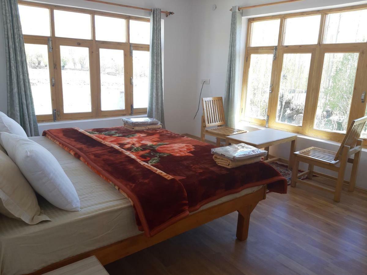 Odbar Guest House Best Guest House At Leh Ladakh Bagian luar foto