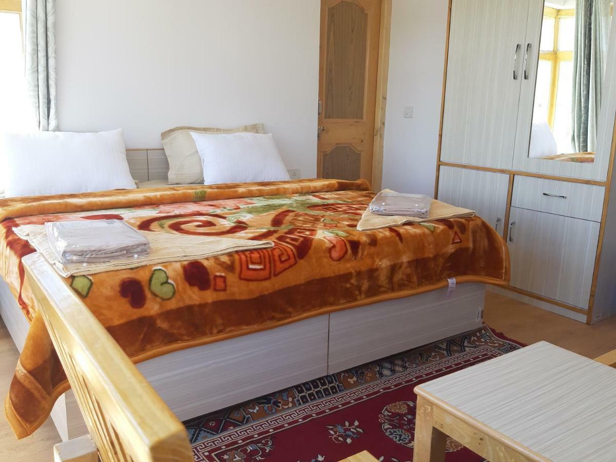 Odbar Guest House Best Guest House At Leh Ladakh Bagian luar foto