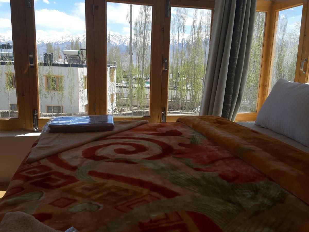 Odbar Guest House Best Guest House At Leh Ladakh Bagian luar foto