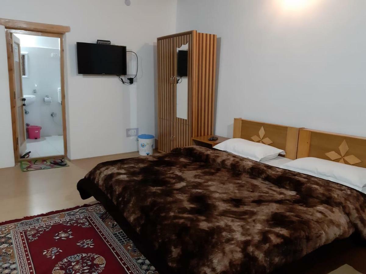 Odbar Guest House Best Guest House At Leh Ladakh Bagian luar foto
